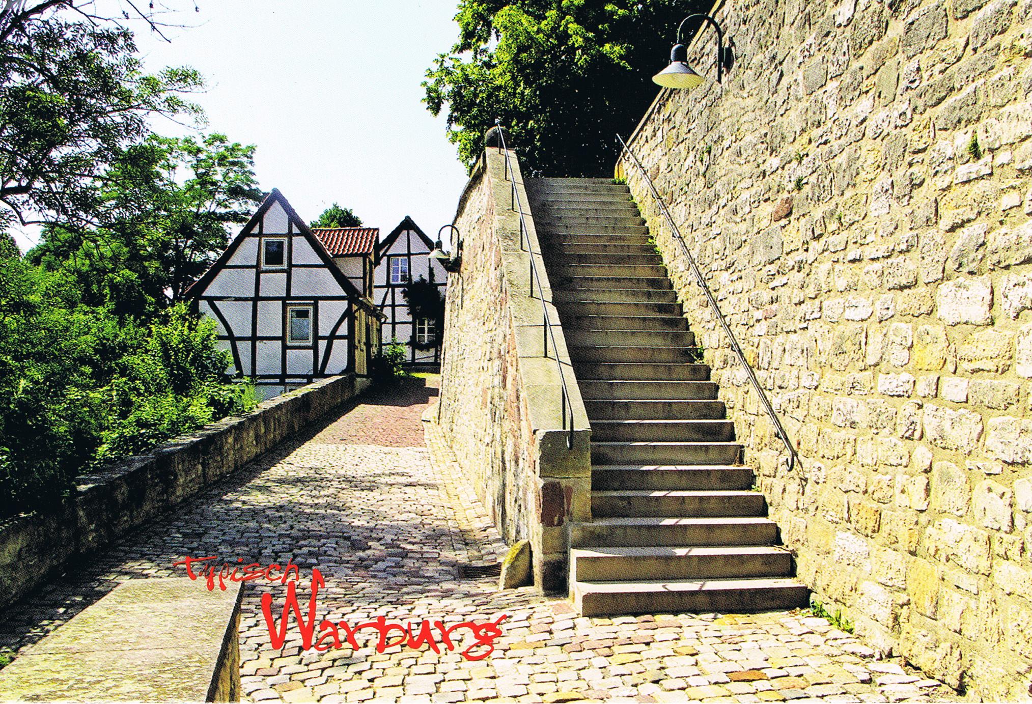 Typisch Warburg - Fachwerkhäuser an der alten Stadtmauer